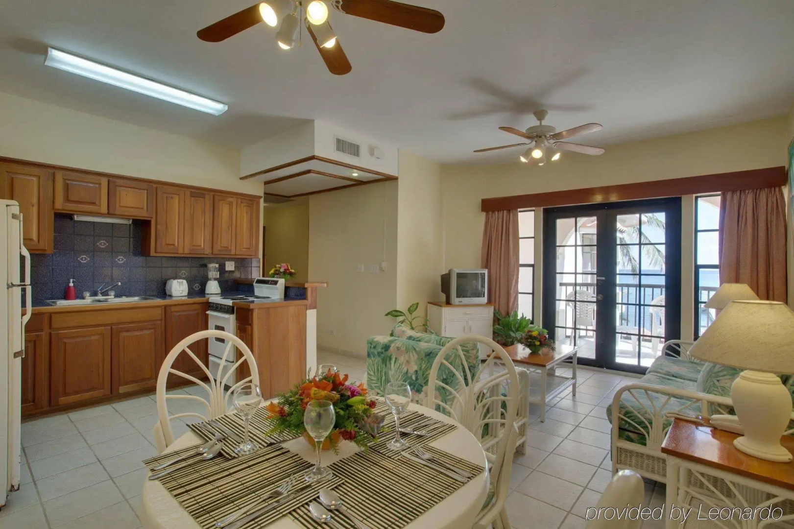 Sunbreeze Suites