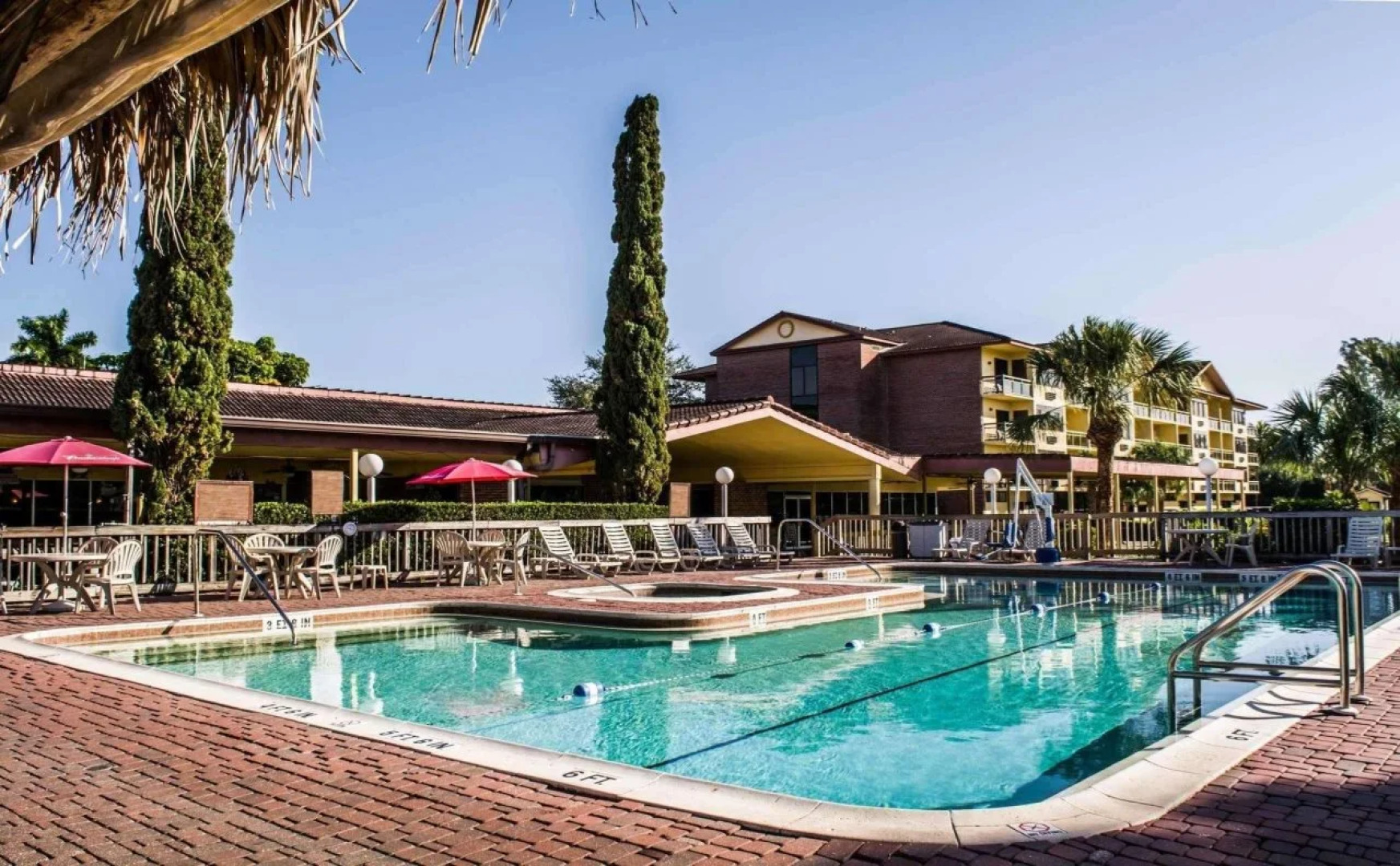 Quality Inn and Suites Golf Resort