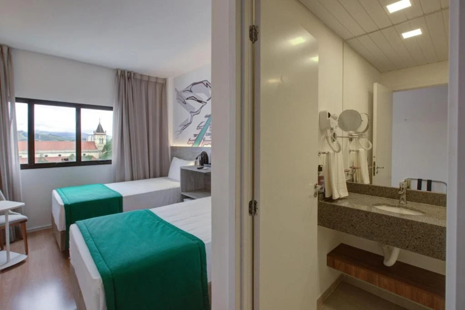 Summit Suítes Hotel Cruzeiro