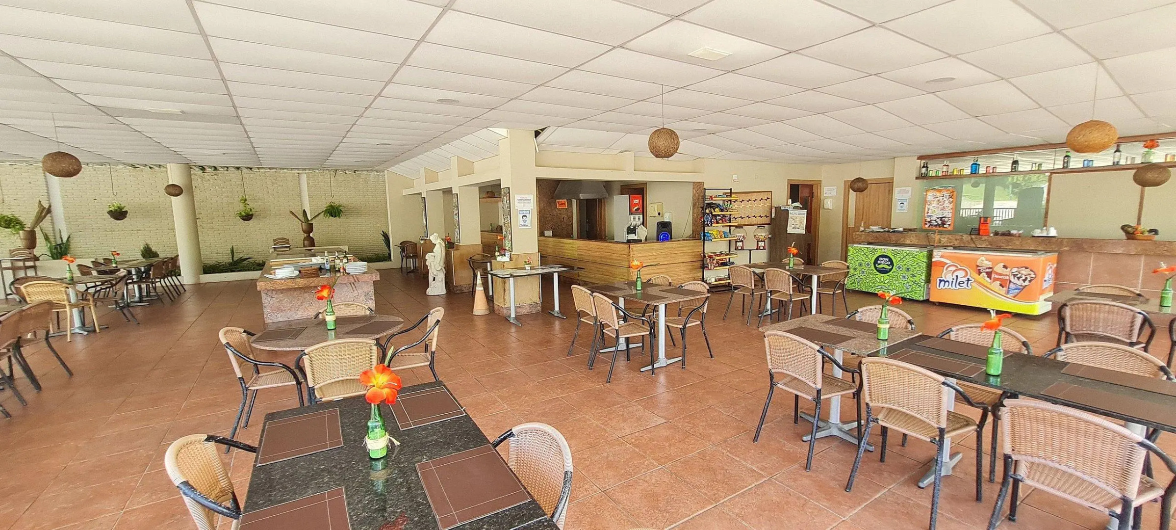 Beach Class Slin Muro Alto