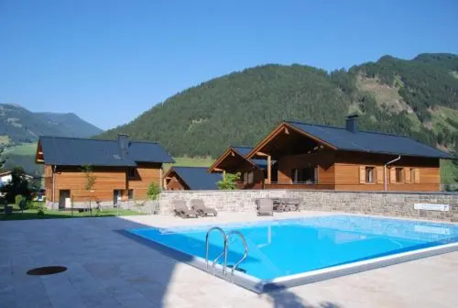 EdelWeiss AlpinLodge