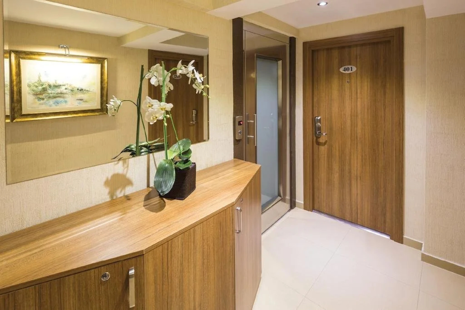 BGuest Hotel & Residence