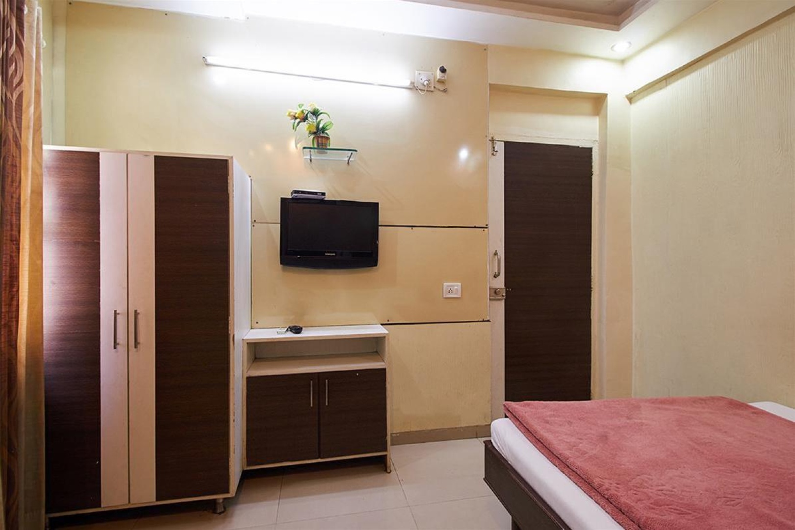 Hotel Radiant