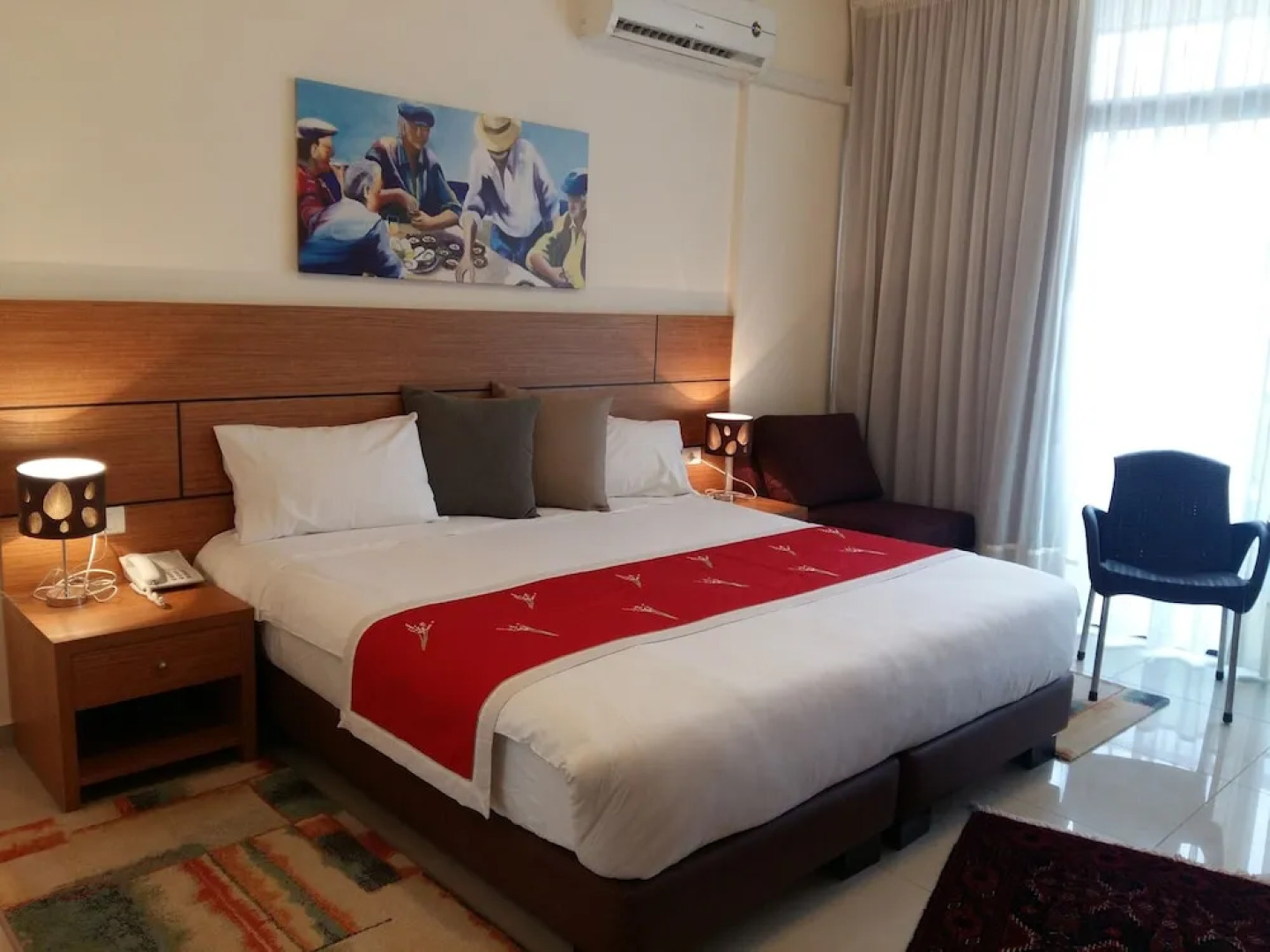 Sea Valley Suites