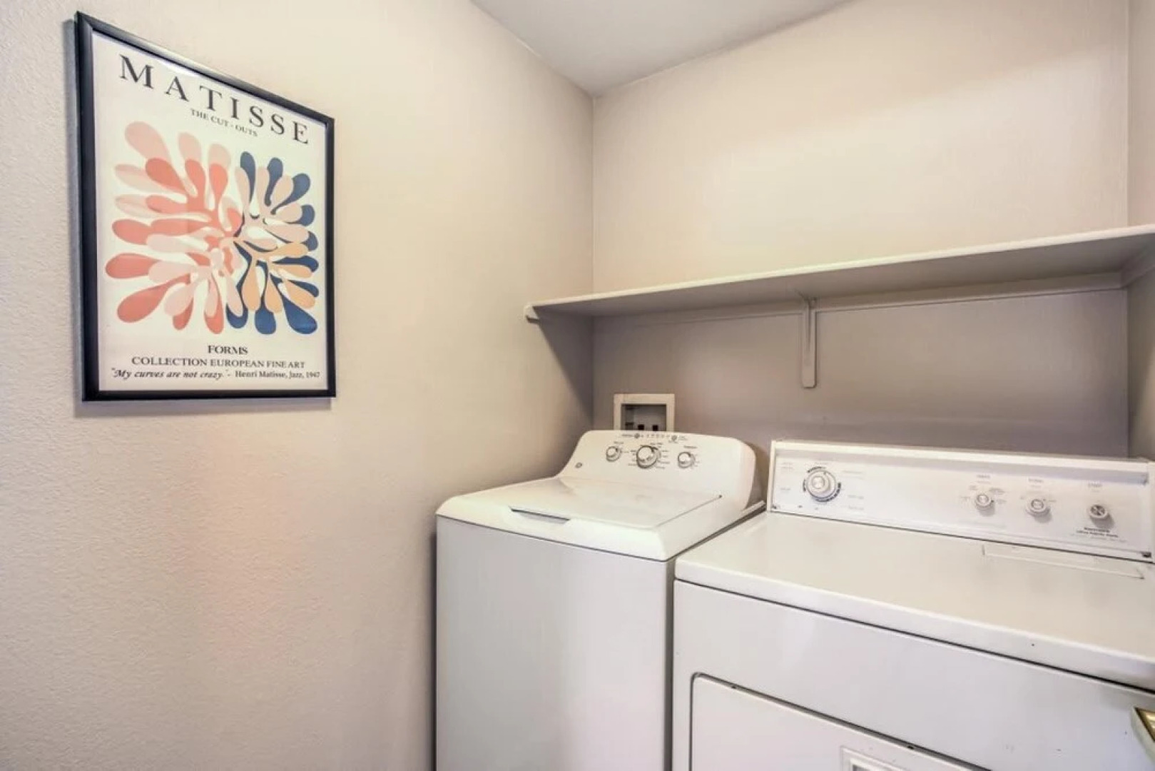 Extended Corporate Beautiful 2 Bedroom Condo With Community Pool Park