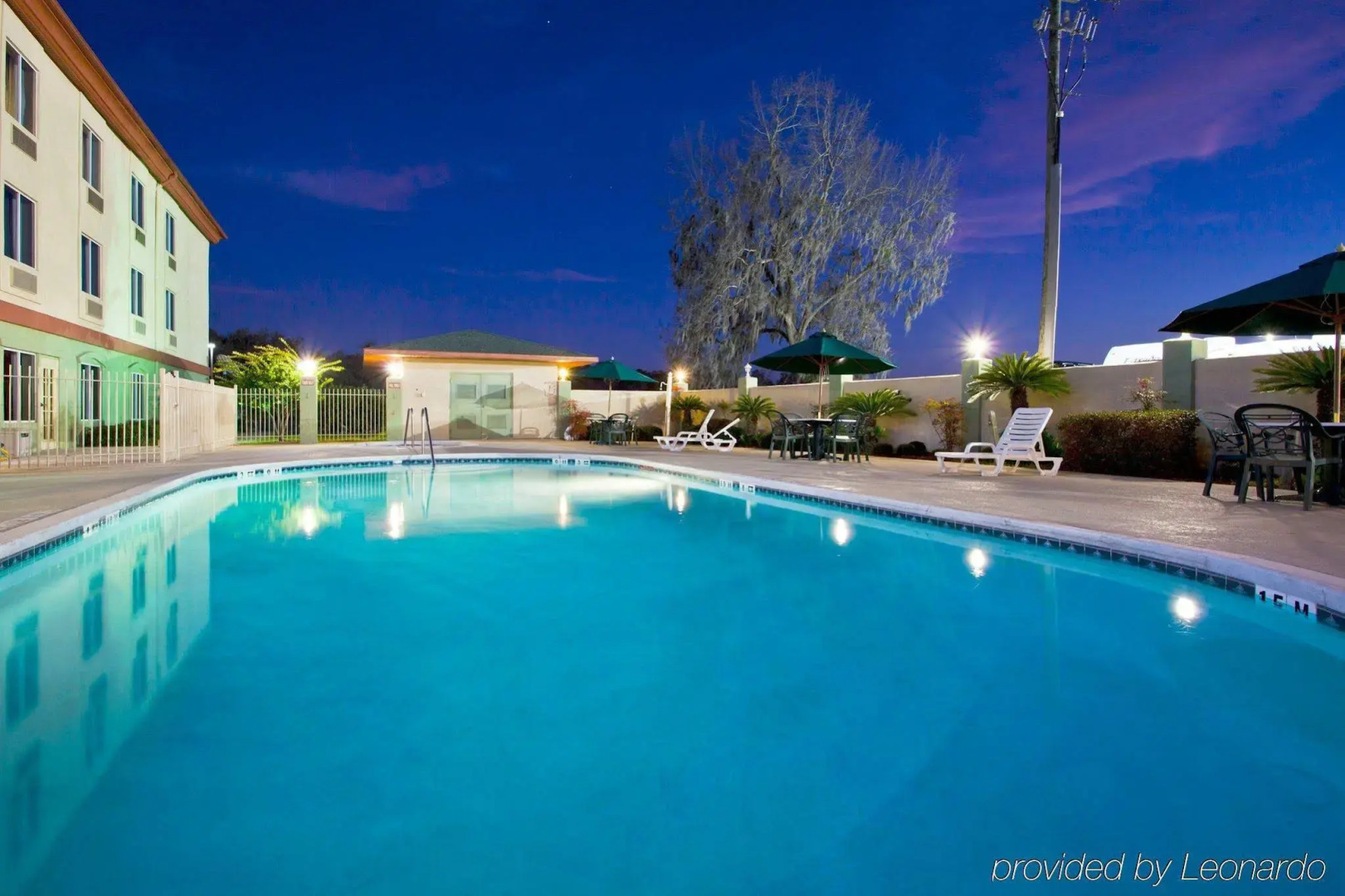 Holiday Inn Express & Suites Live Oak by IHG