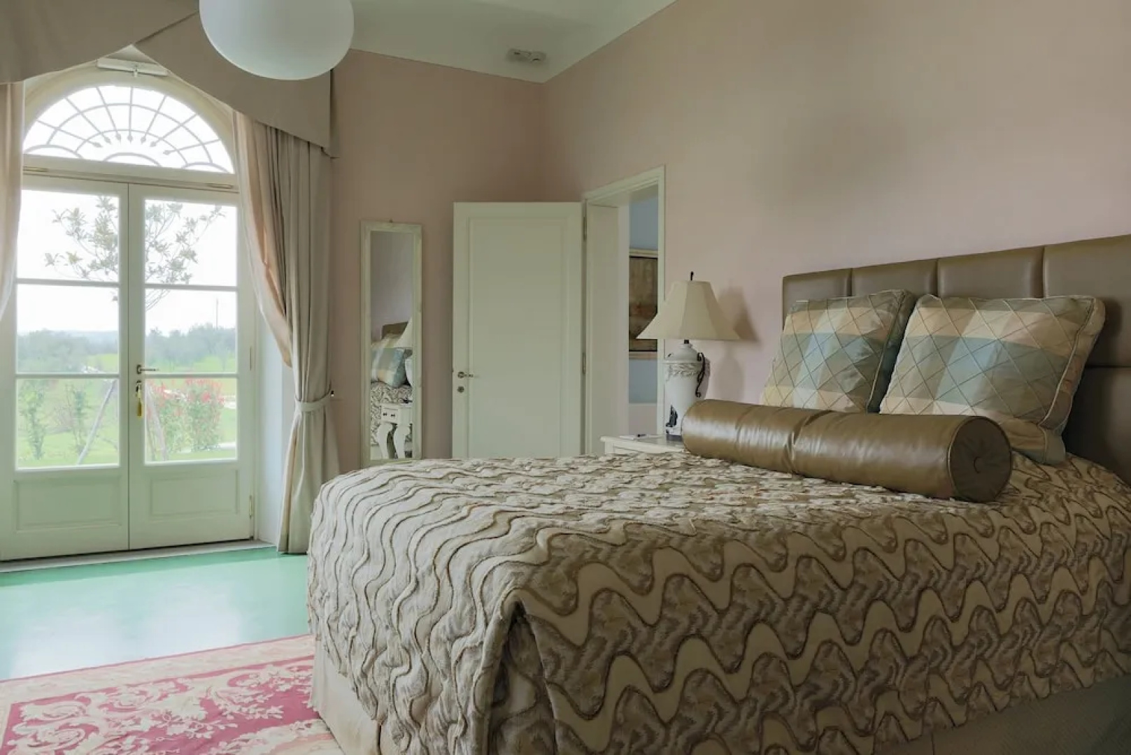 Villa Oliveto - Five Bedroom Home