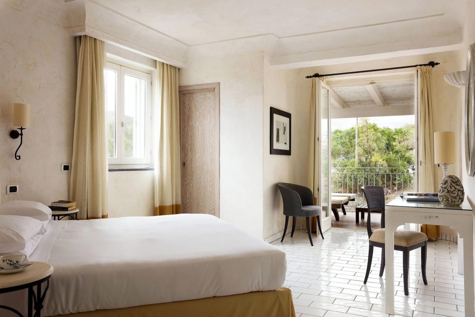 Therasia Resort Sea & Spa - The Leading Hotels of the World