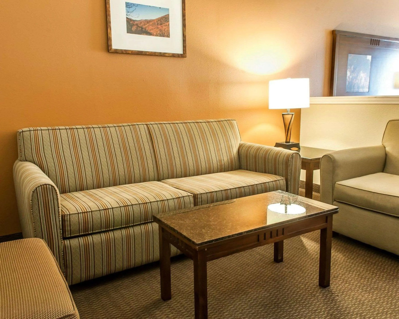 Comfort Inn & Suites Midtown