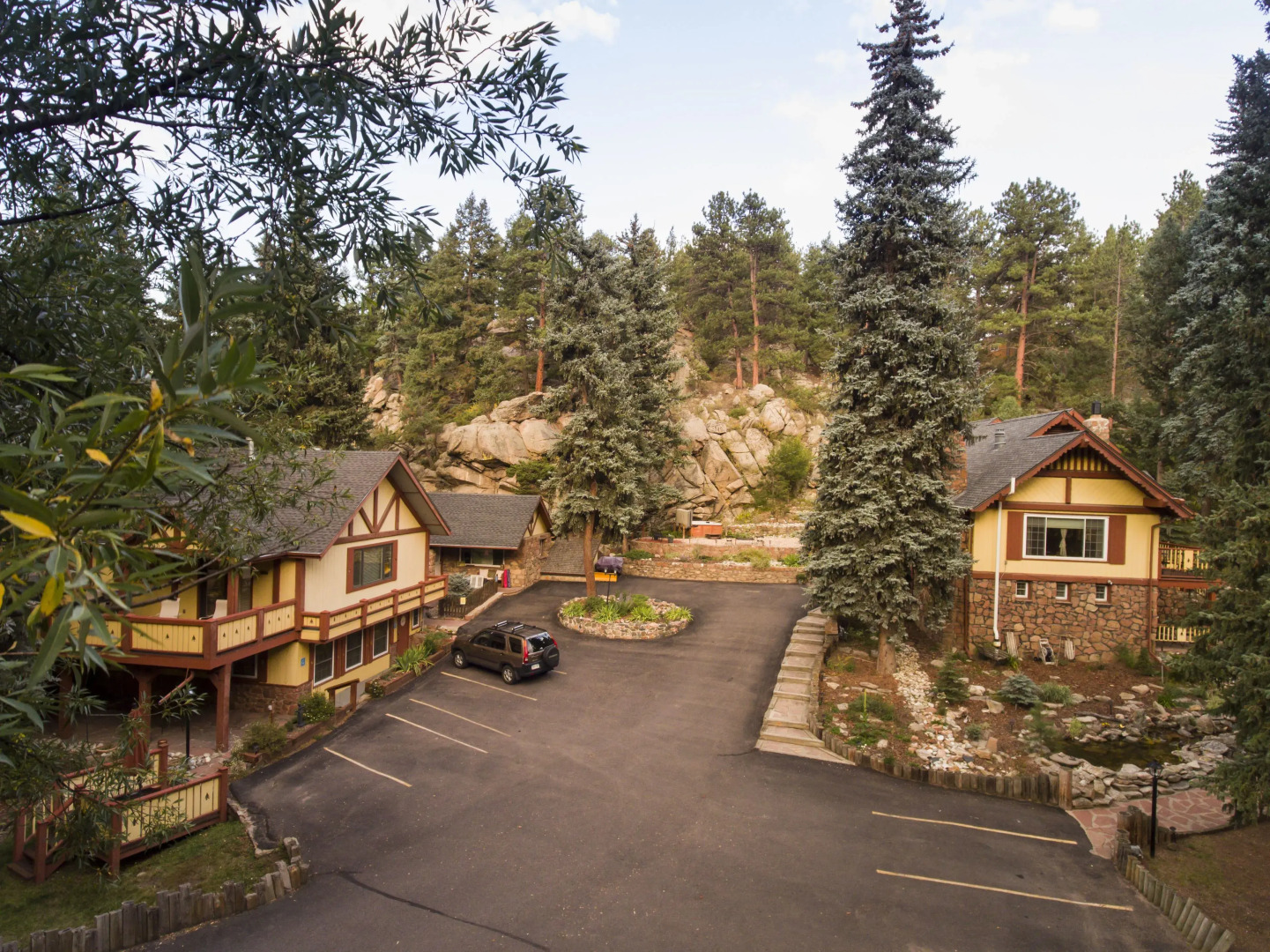 Alpen Way Chalet Mountain Lodge