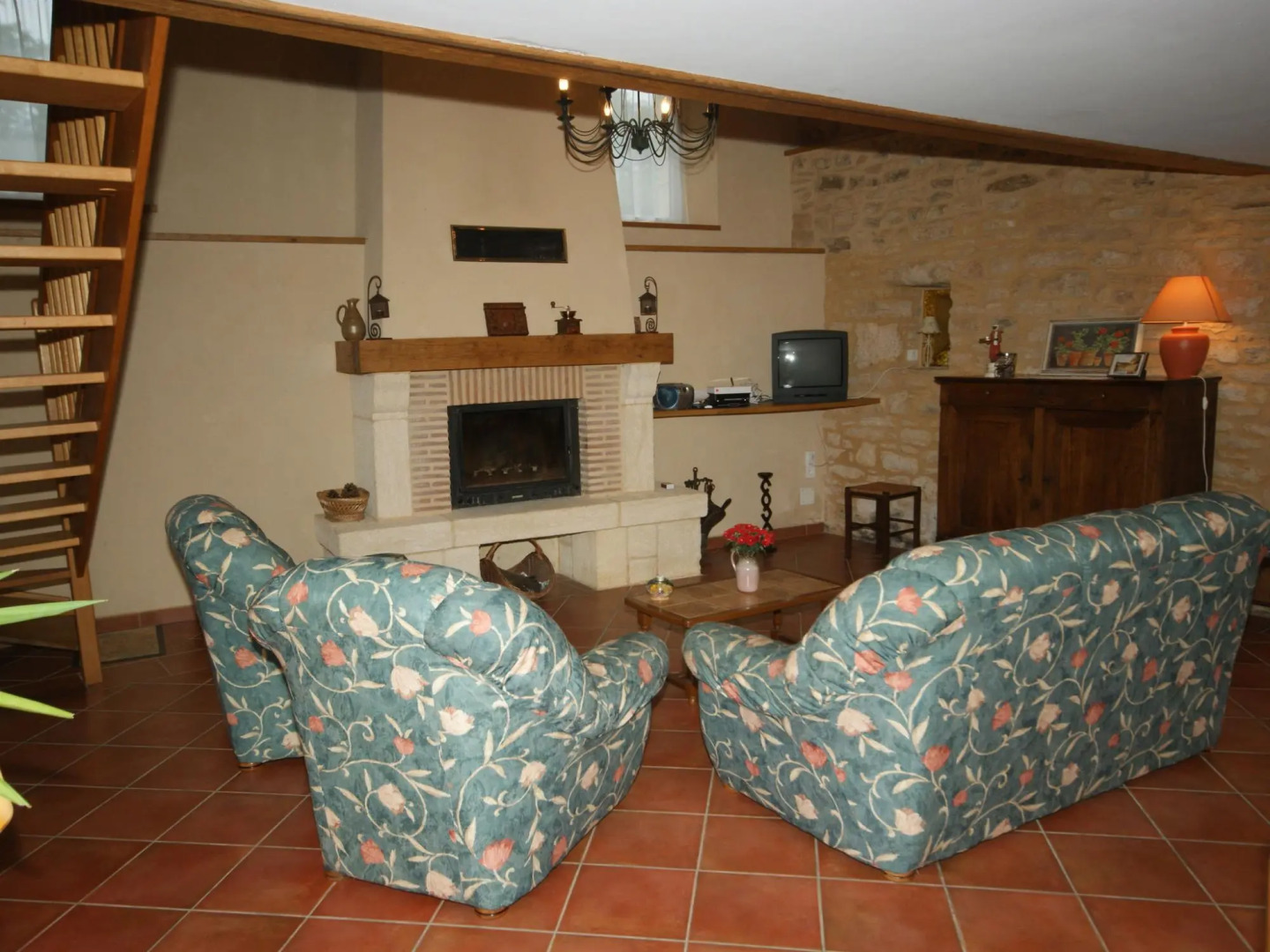 Spacious Holiday Home in Besse With Swimming Pool