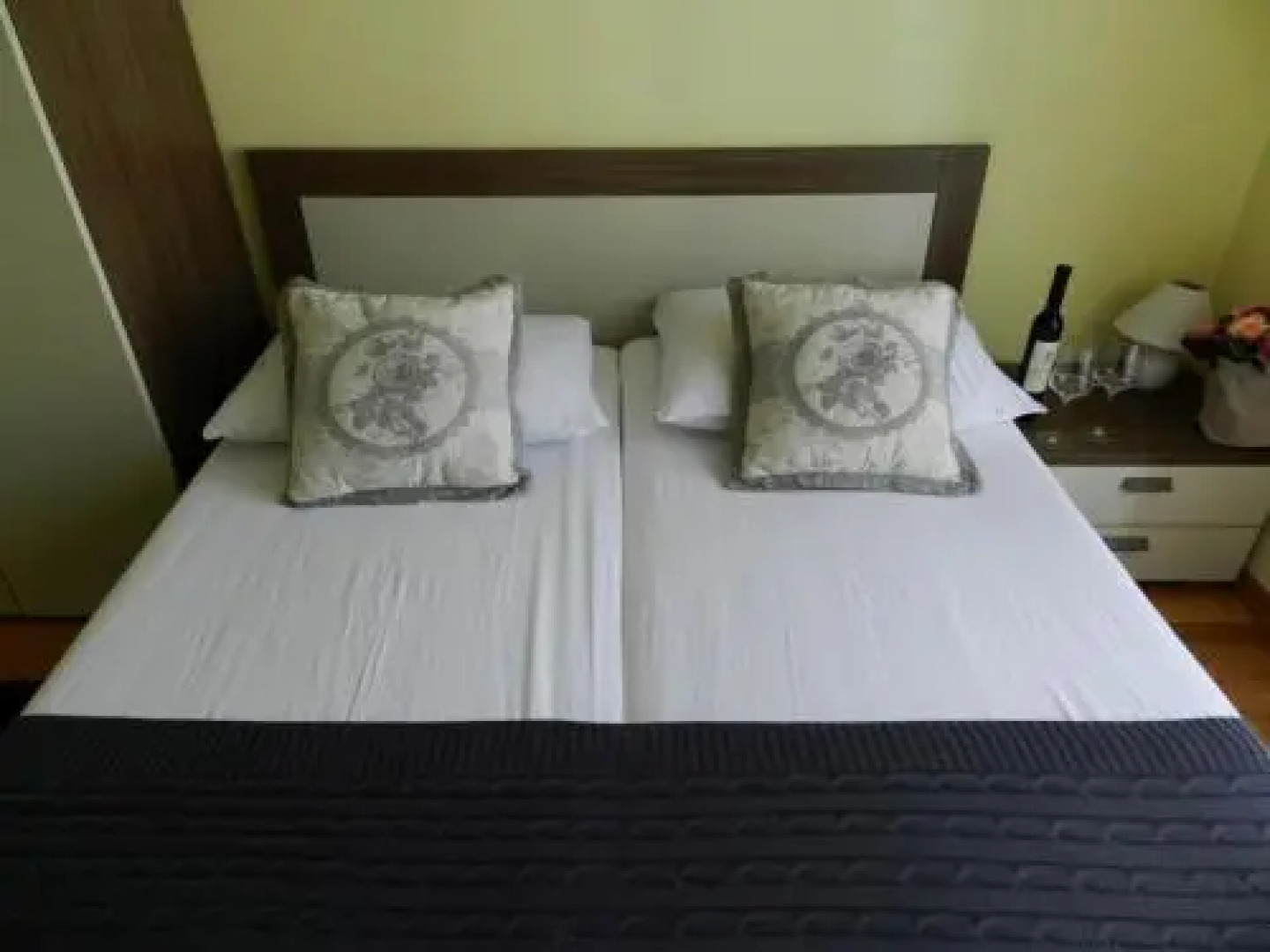 Apartments Smaragdna Villa