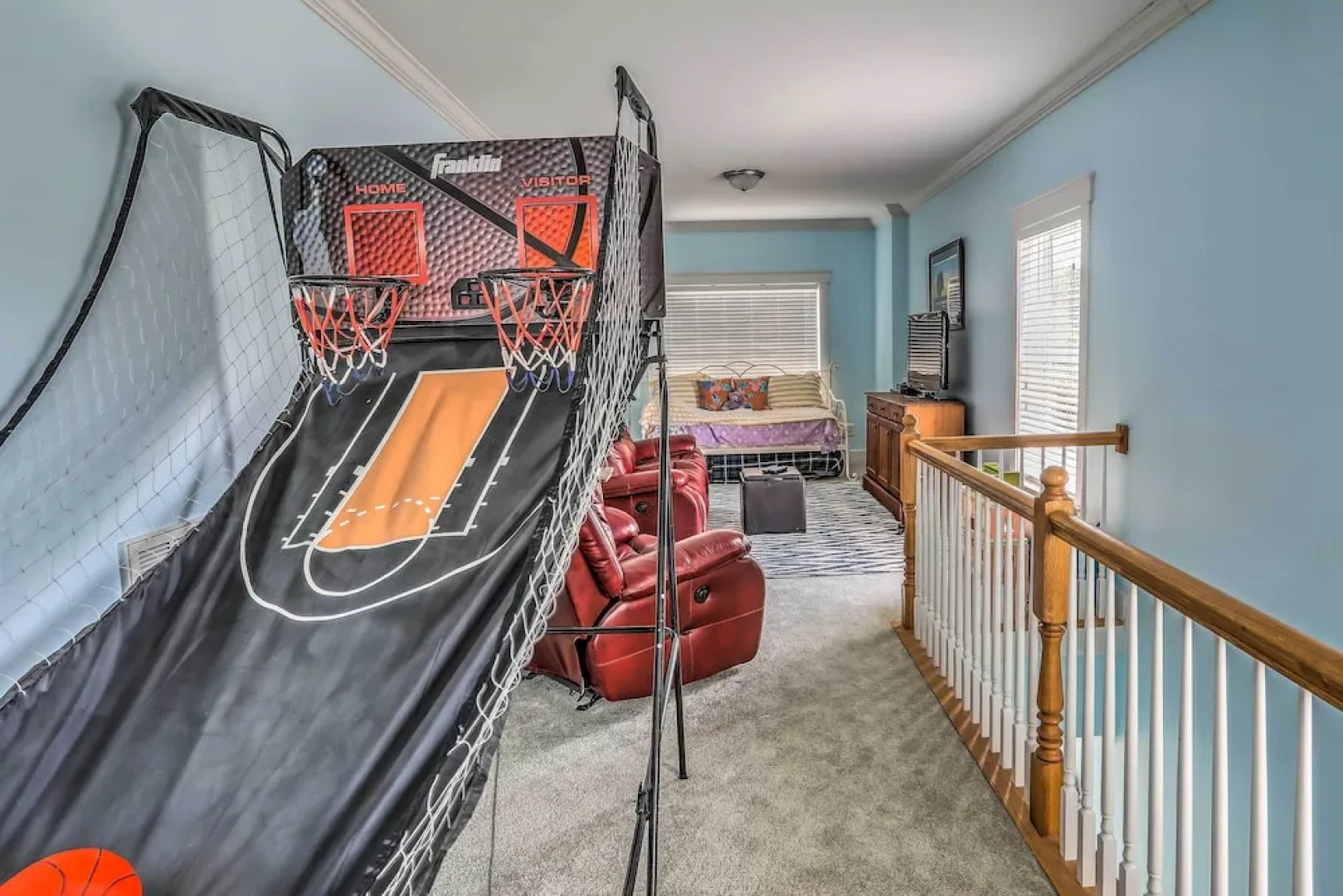 Family Beach Home; Walk to N Litchfield Beach