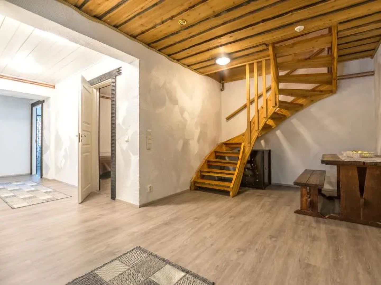 Juurakkopirtti Villa