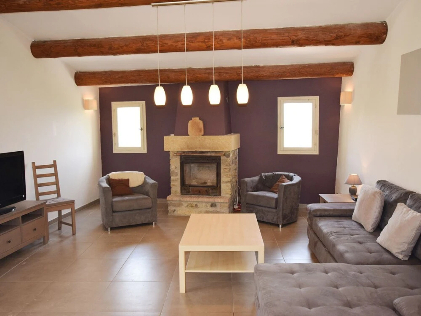 Spacious Holiday Home with Swimming Pool in Montaulieu