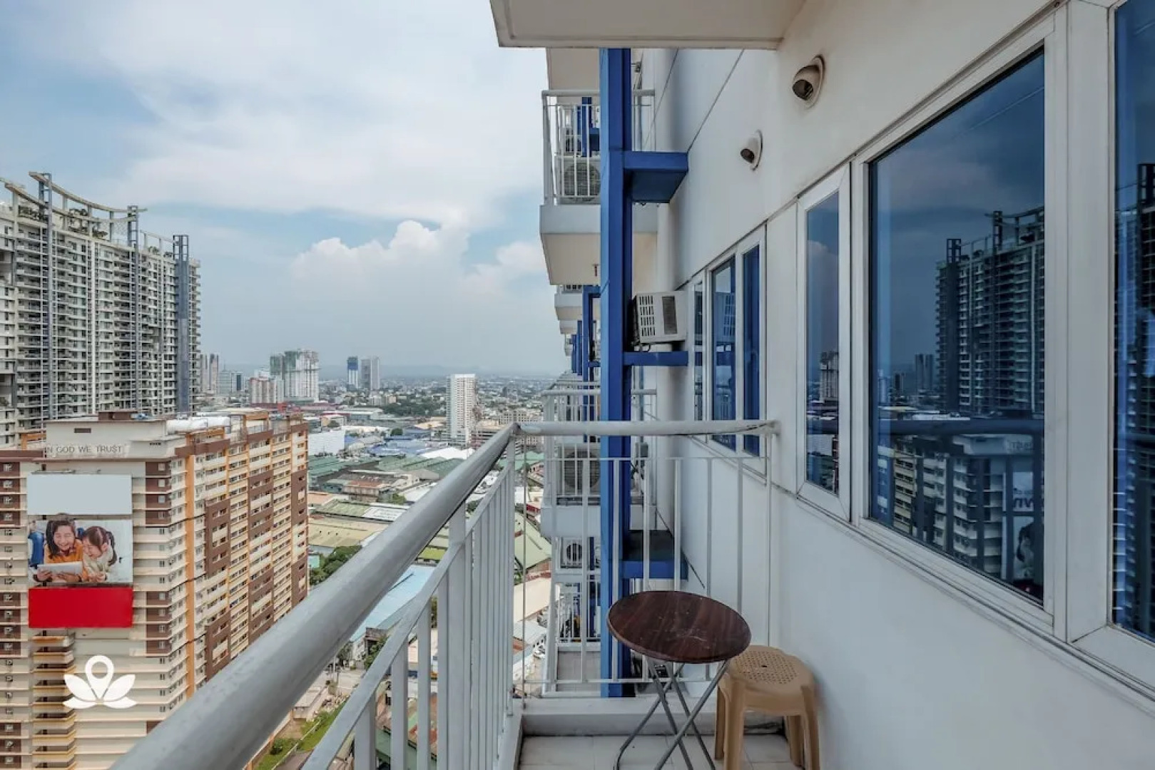 ZEN Rooms Light Residences EDSA