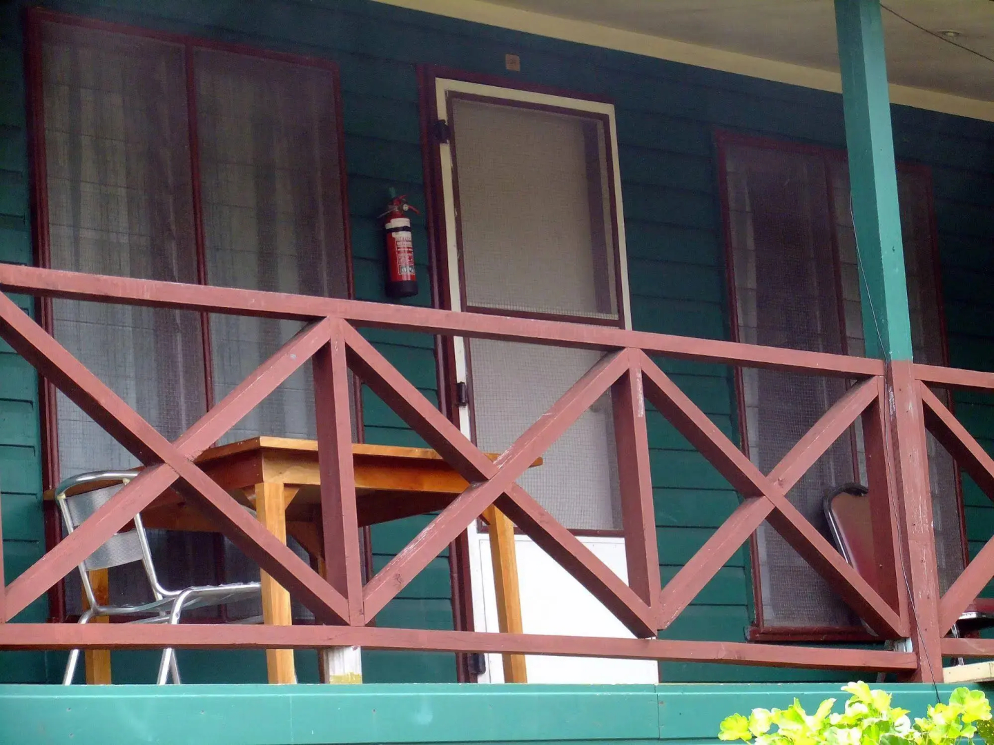 Ratu Kini Backpackers & Dive Resort