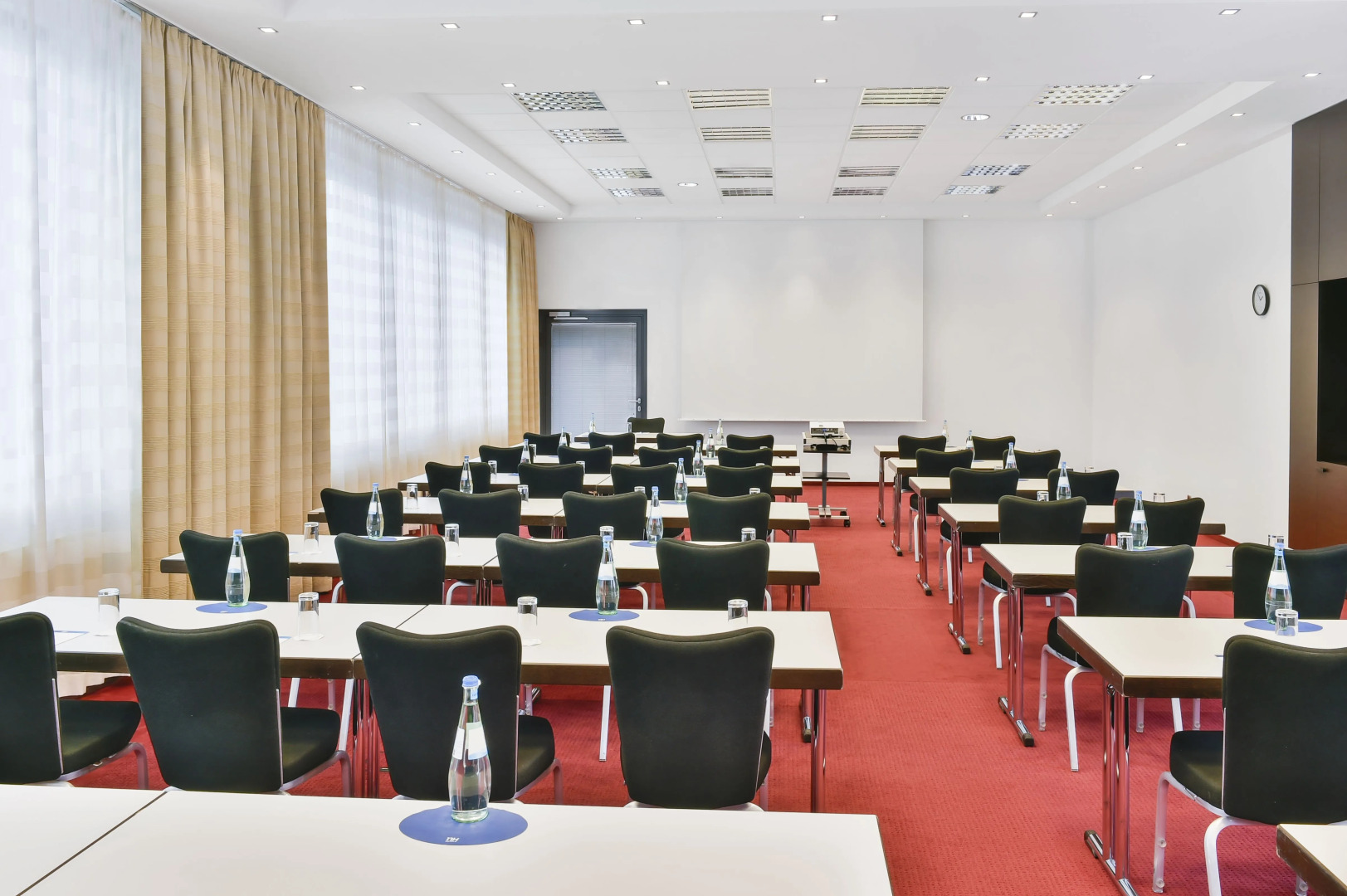 NH Stuttgart Airport