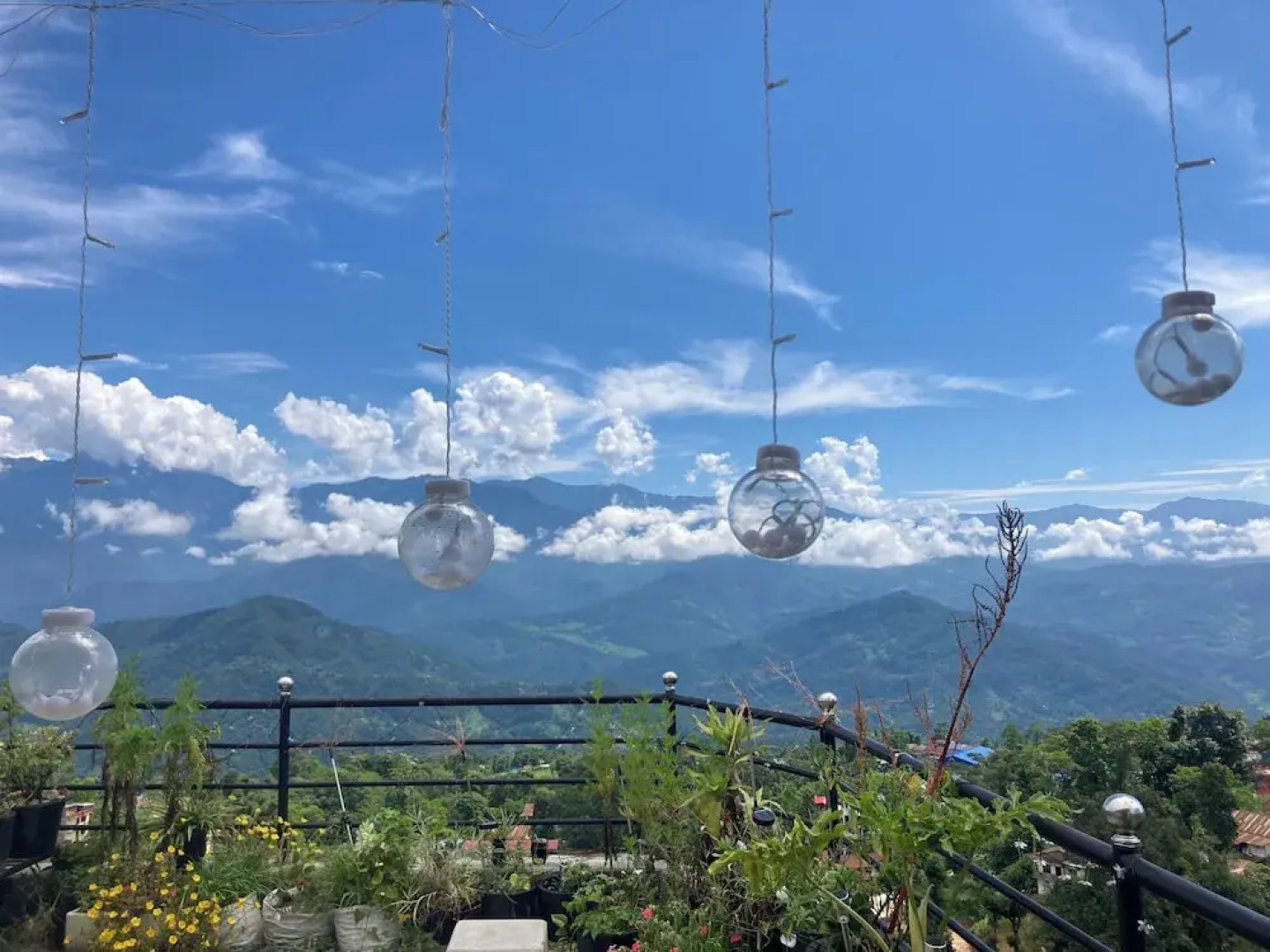 Almost Home Guest House and Cafe