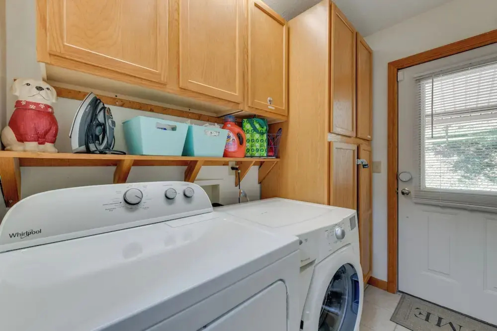 Pet-friendly Waynesville Retreat w/ Hot Tub!