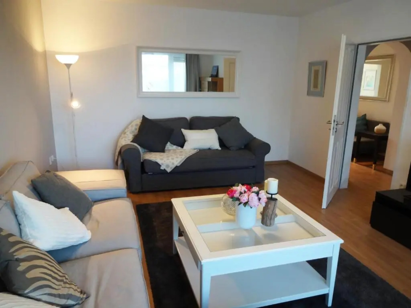 Schöne Wohnungen am Bahnhof in Dachau - 20 Min bis München Zentrum