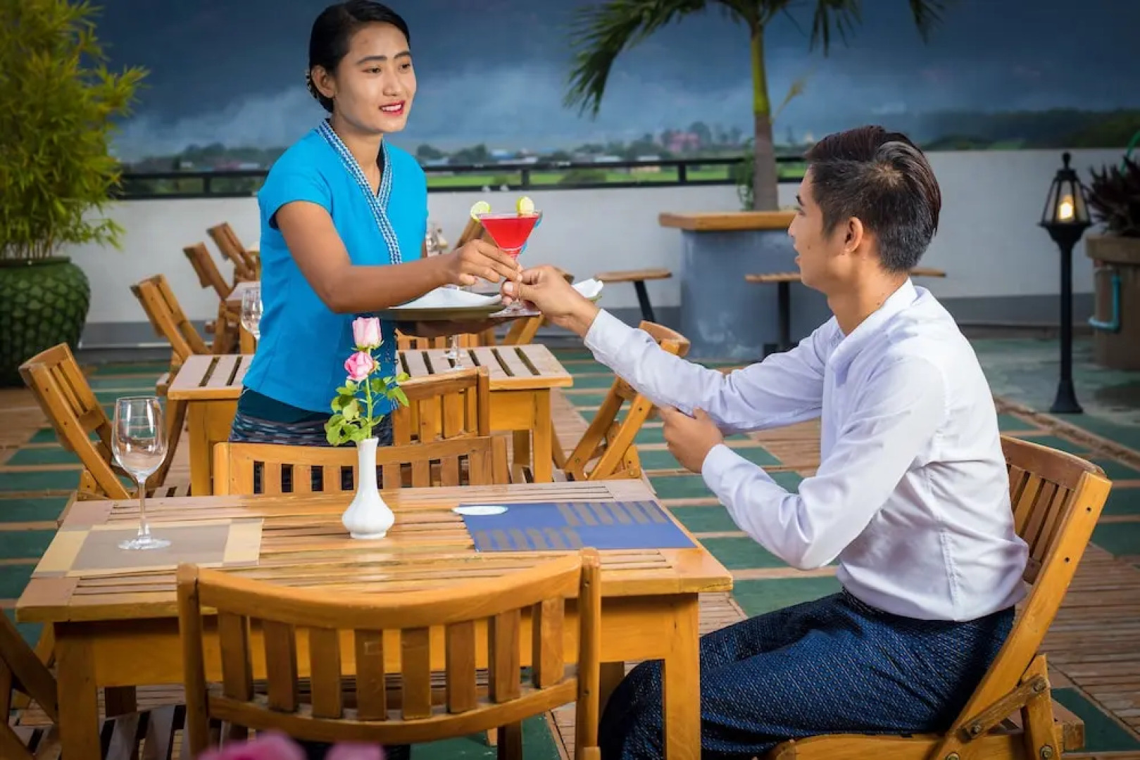 Inle Cherry Queen Hotel