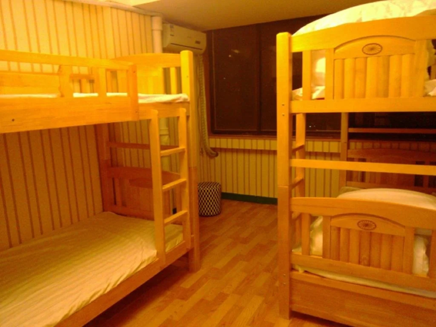 Jia Ting International Youth Hotel