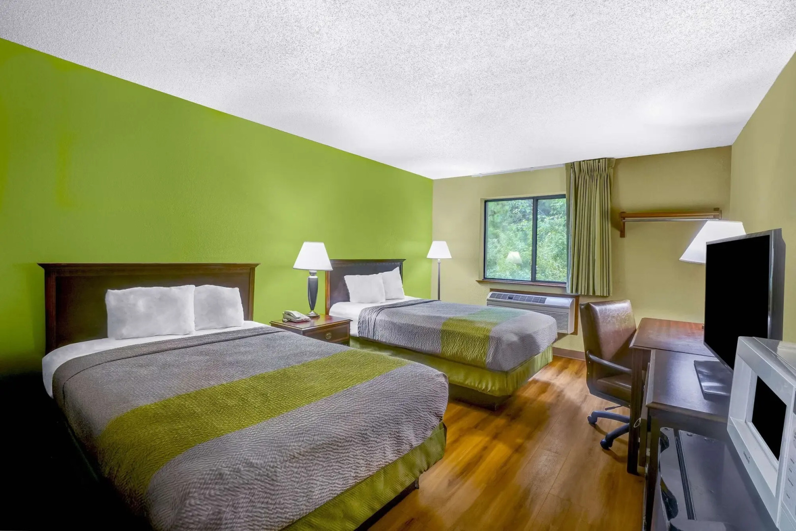 Motel 6 Morehead, KY