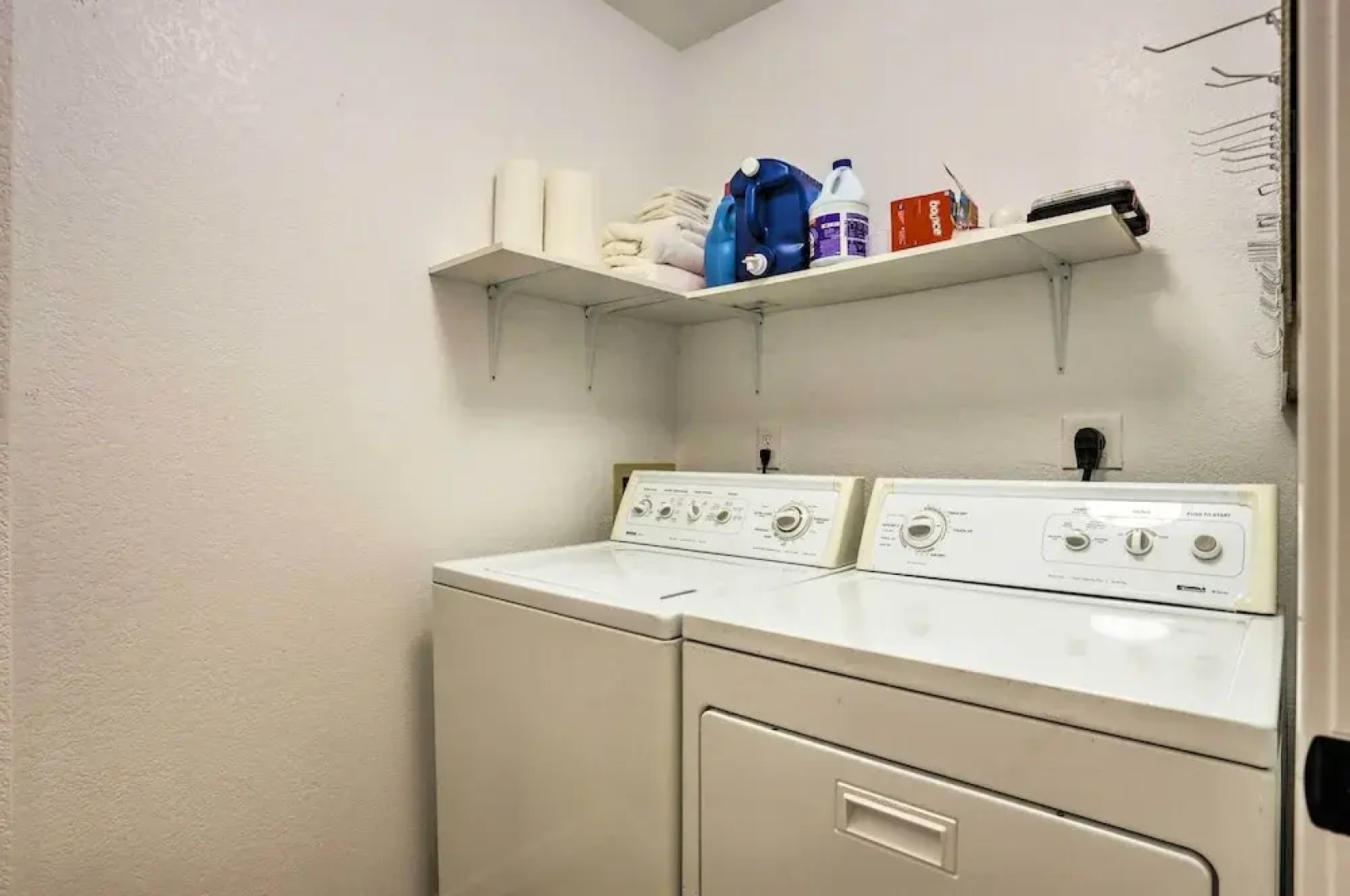 13 Mi to Dtwn Denver: Northglenn Townhome w/ Patio