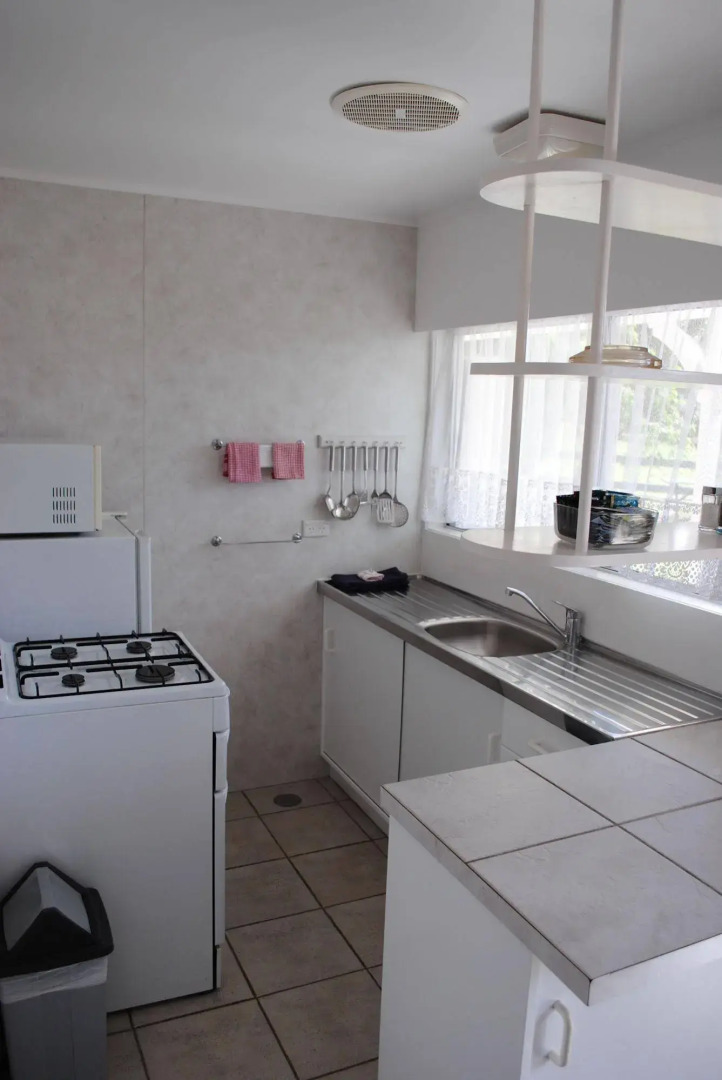 Hibiscus Regal Apartments