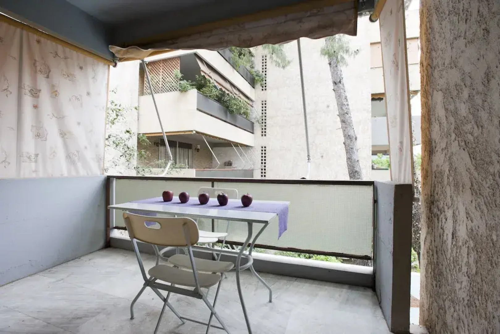 Chalandri, a newly renovated studio