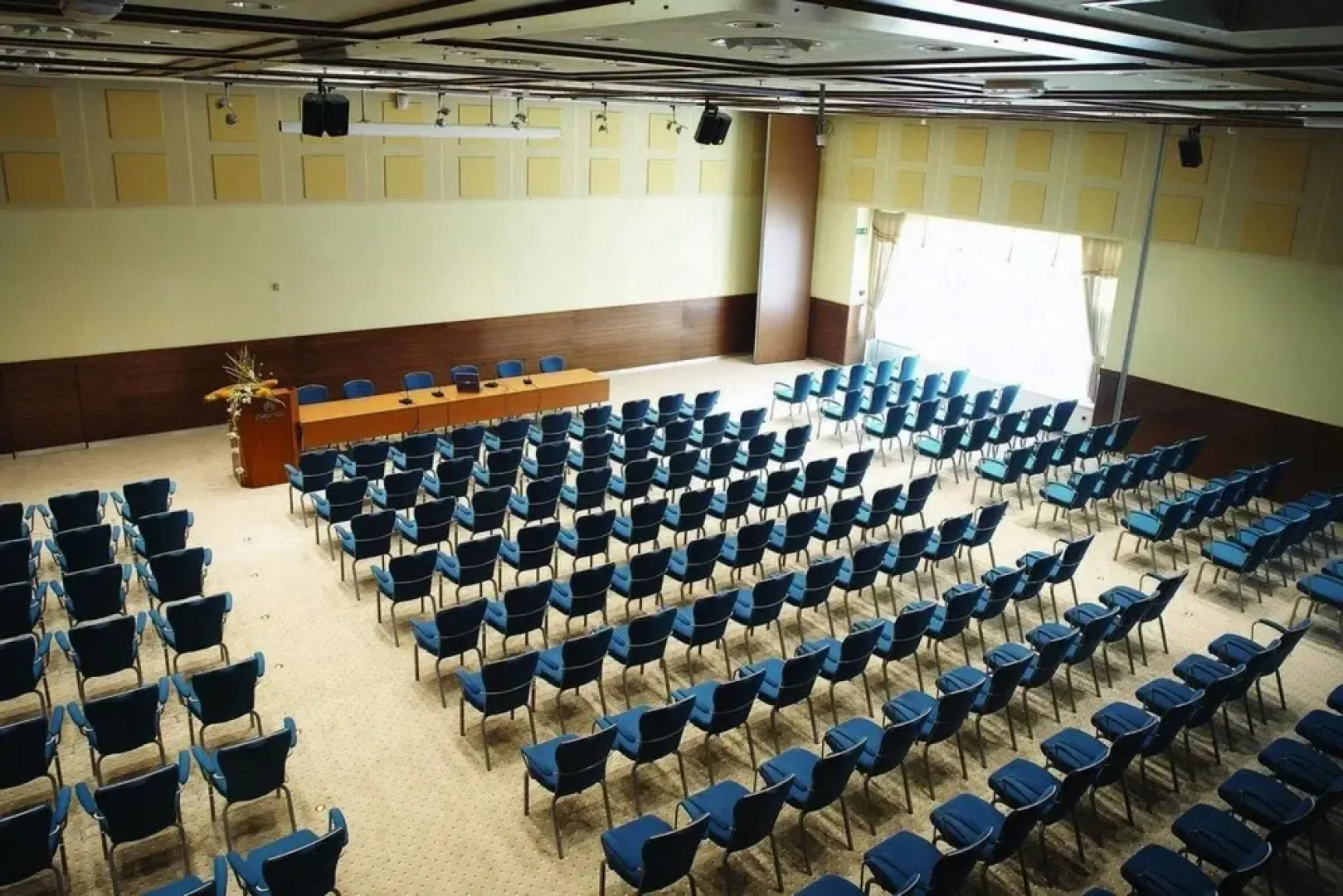 Perla, Resort & Entertainment