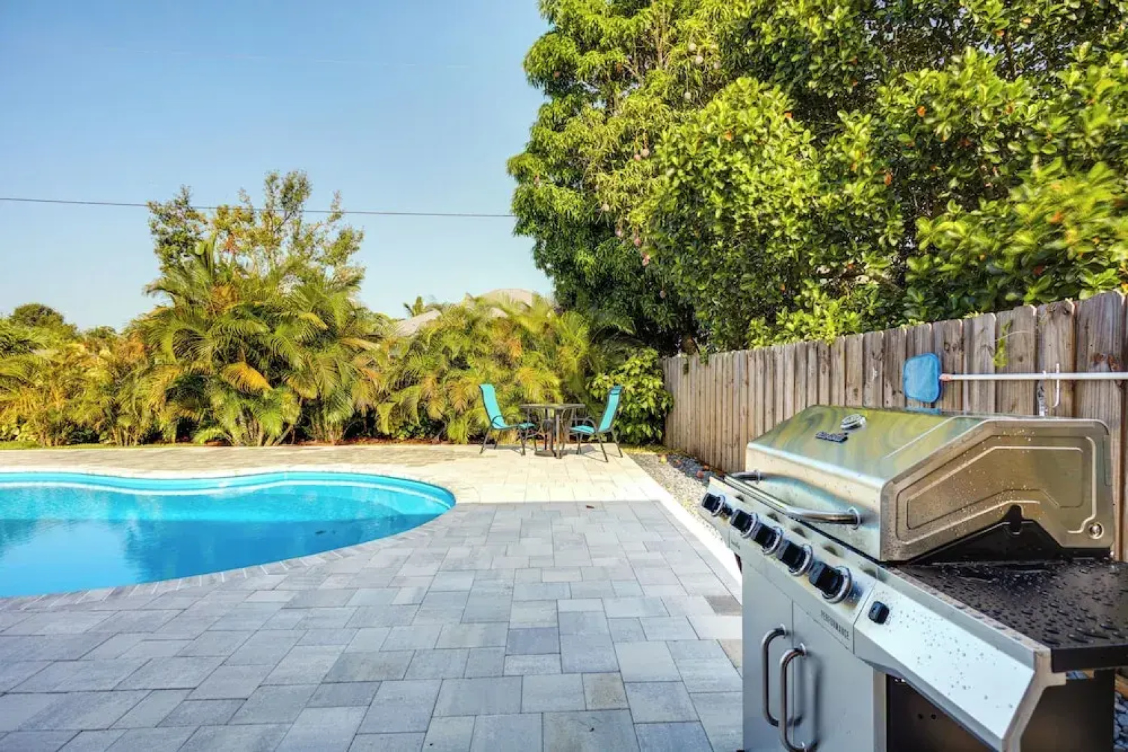 Florida Gem: Saltwater Pool By Beaches & Kayaking!