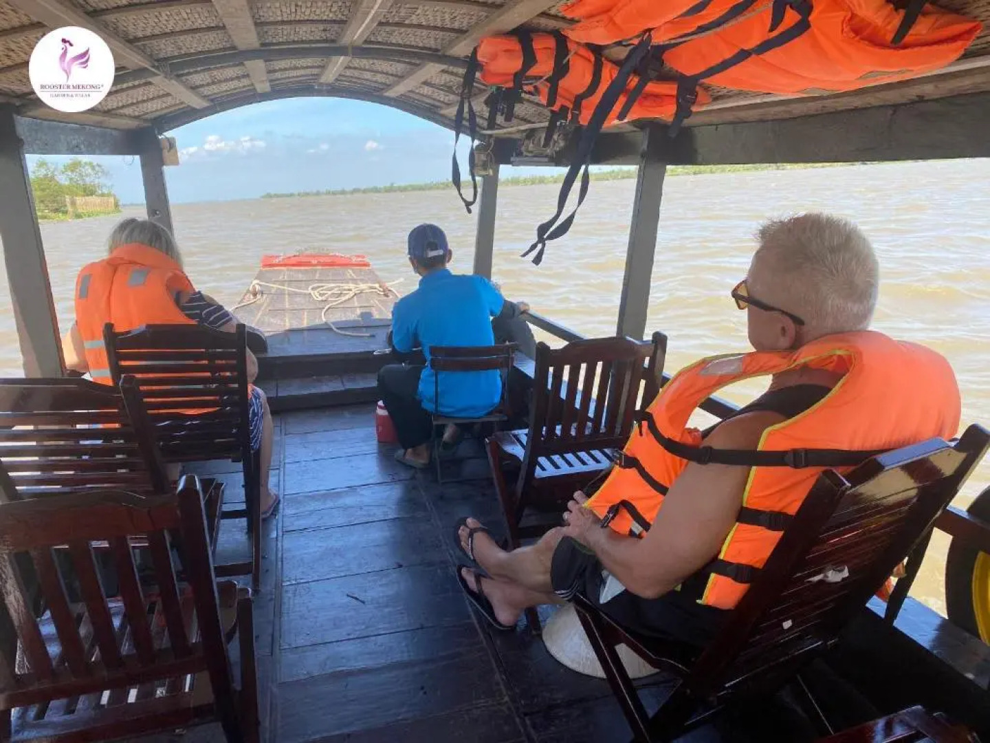 Rooster Mekong Garden & Villas