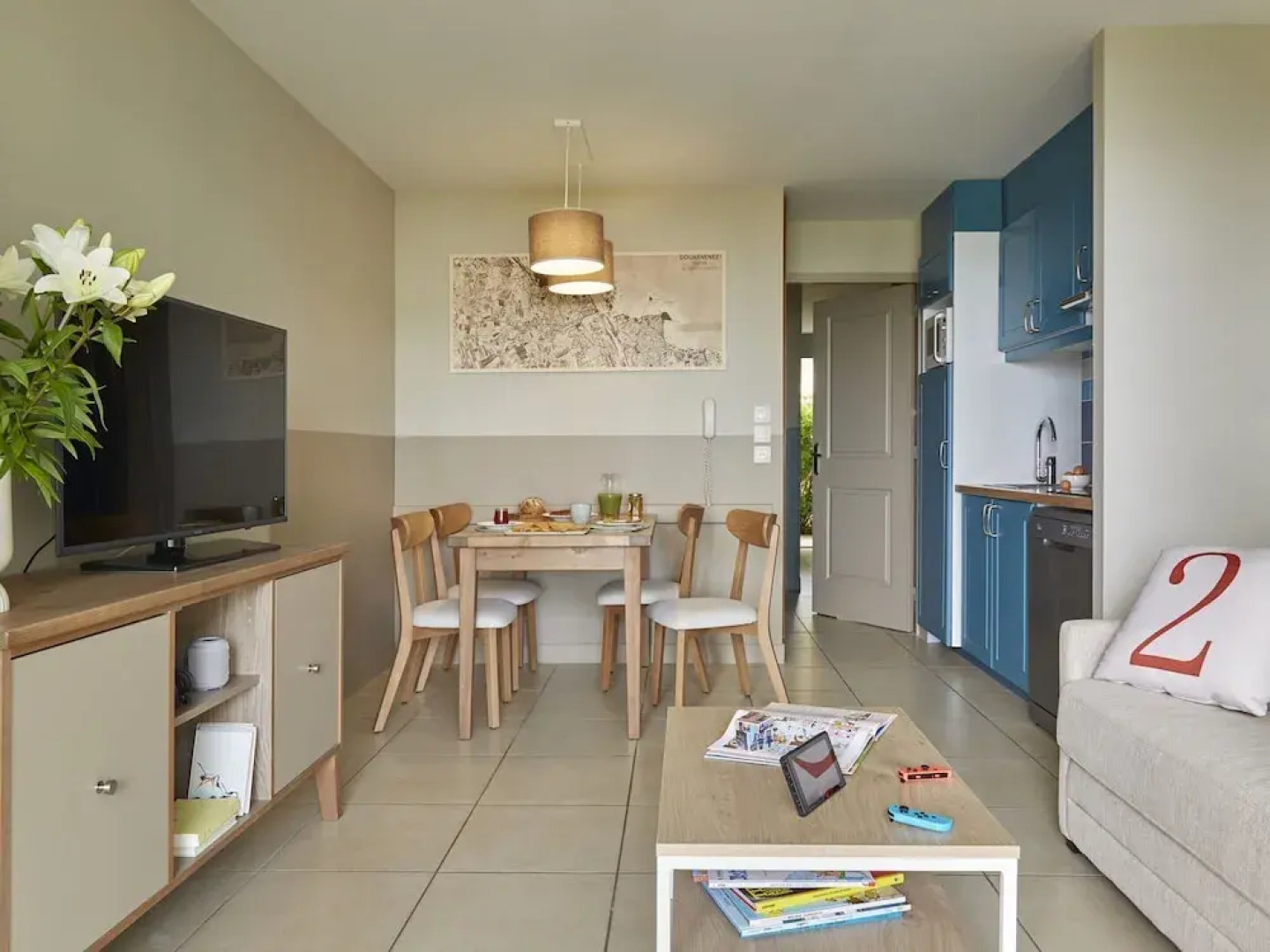 Seafront Apartment Near a Beach