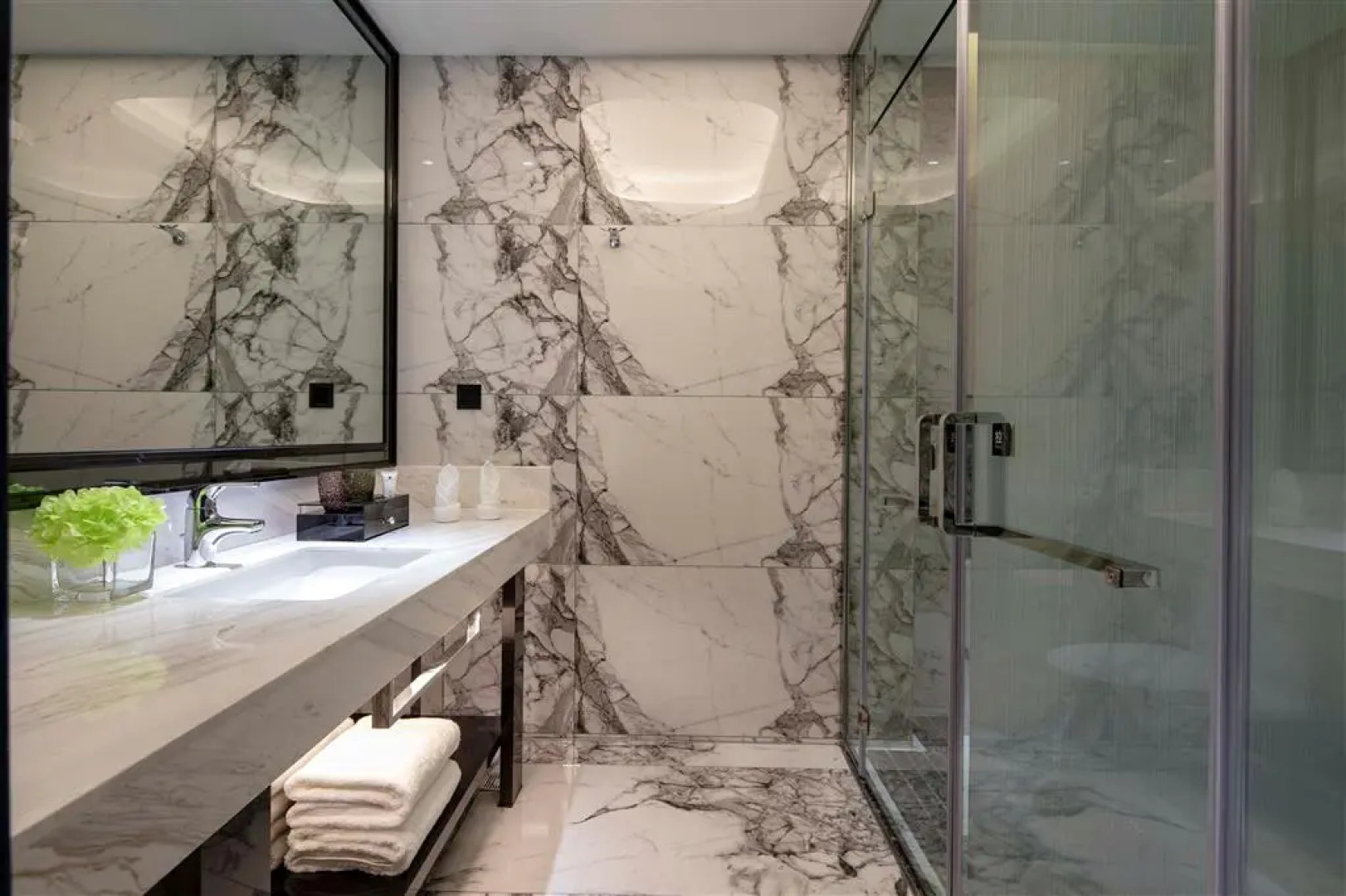 Ramada by Wyndham Mengzi Suites