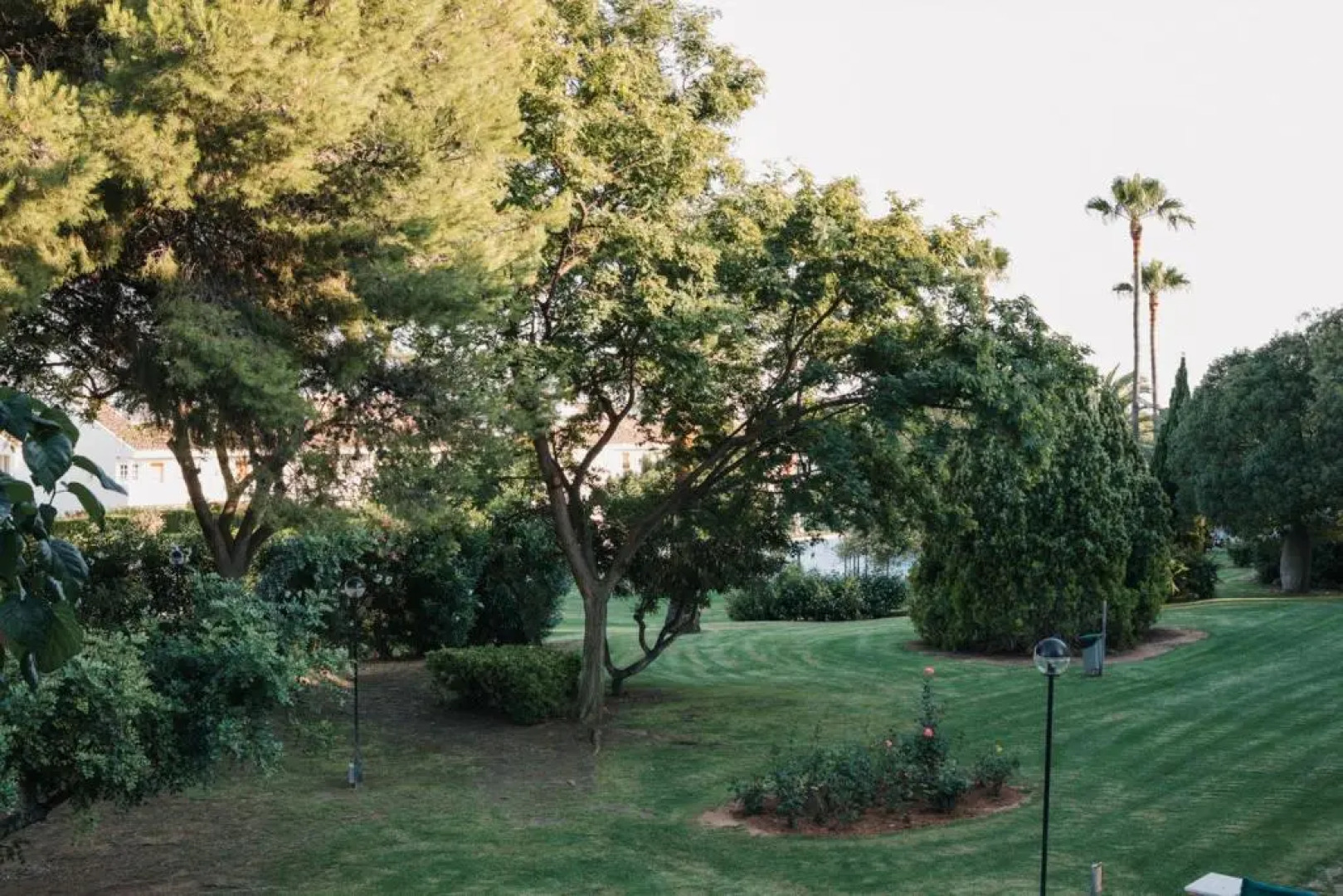 Apartamento luminoso cerca del mar y la montaña