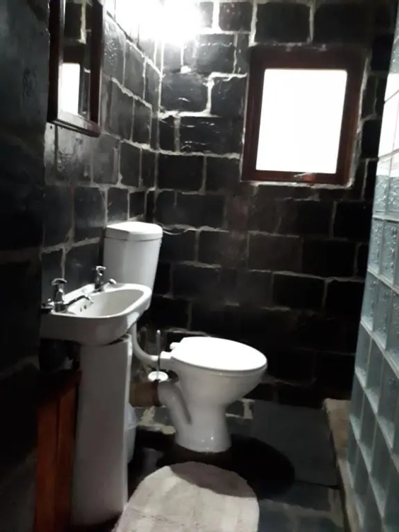 Amanzi Empilo Bungalow