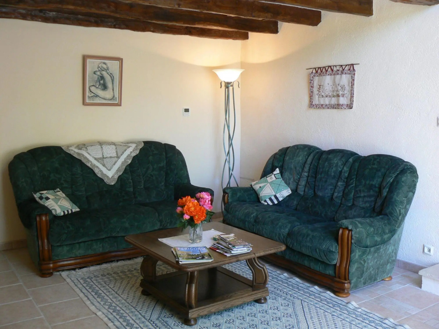 Tranquil Home in Saint-Martin-de-Gurson, 15min from Saint Emilion's vineyard