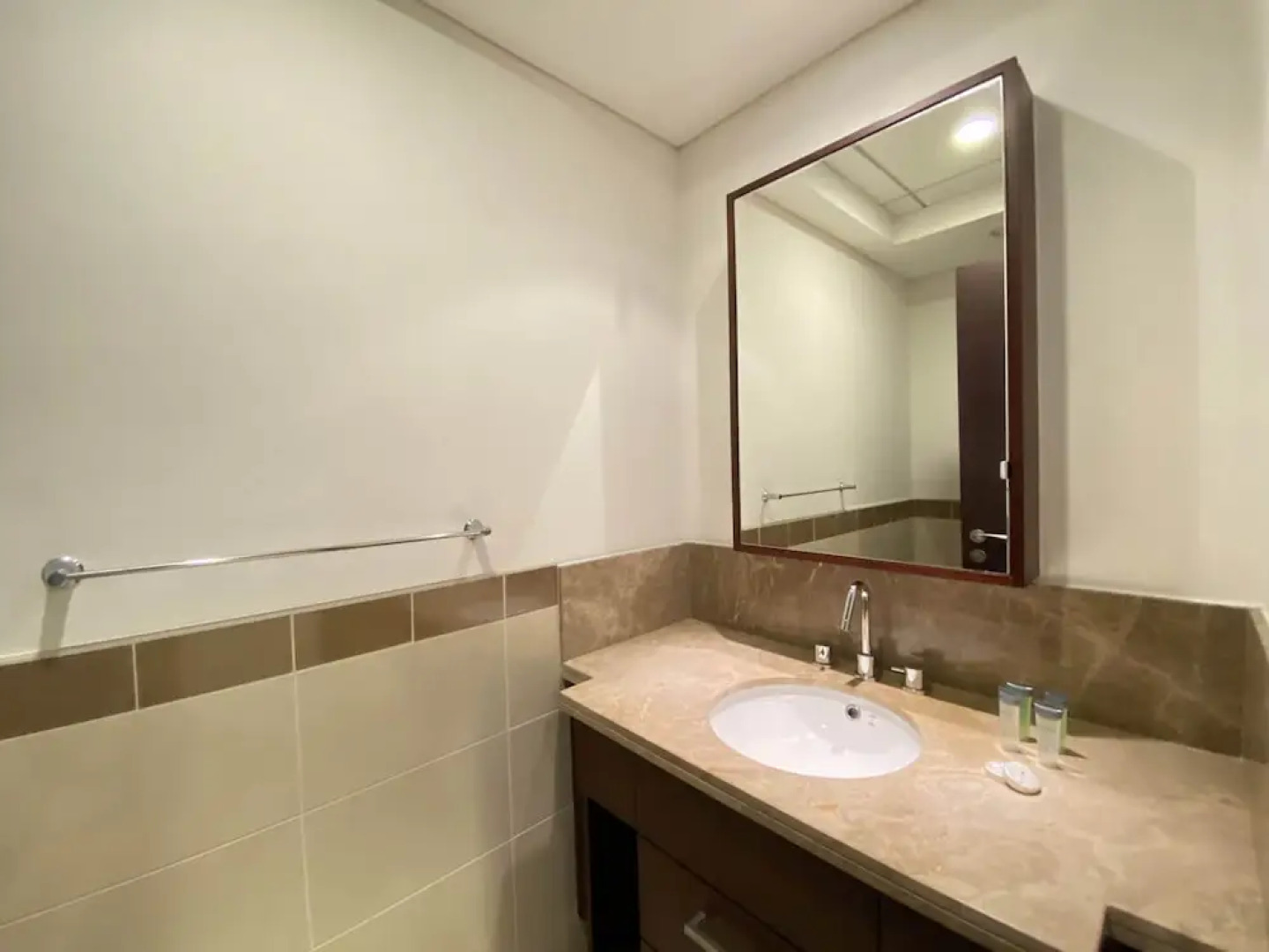 Lux BnB I 29 Burj BLVD I Pool Views