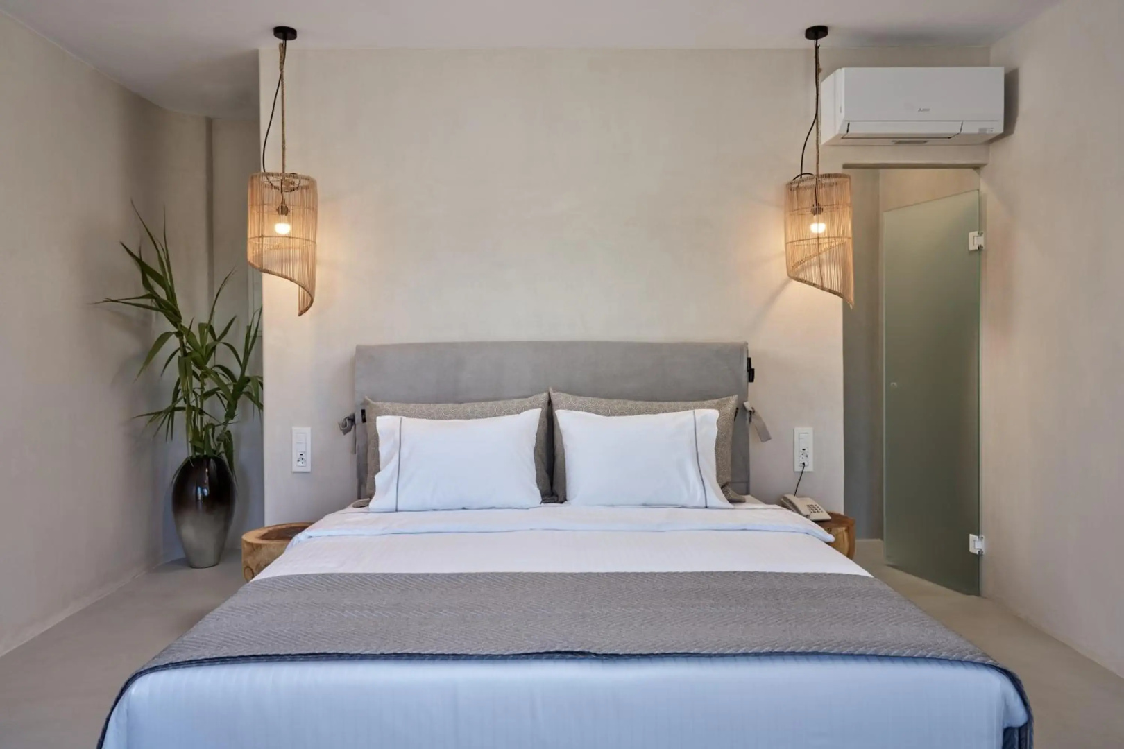 IONIC Suites