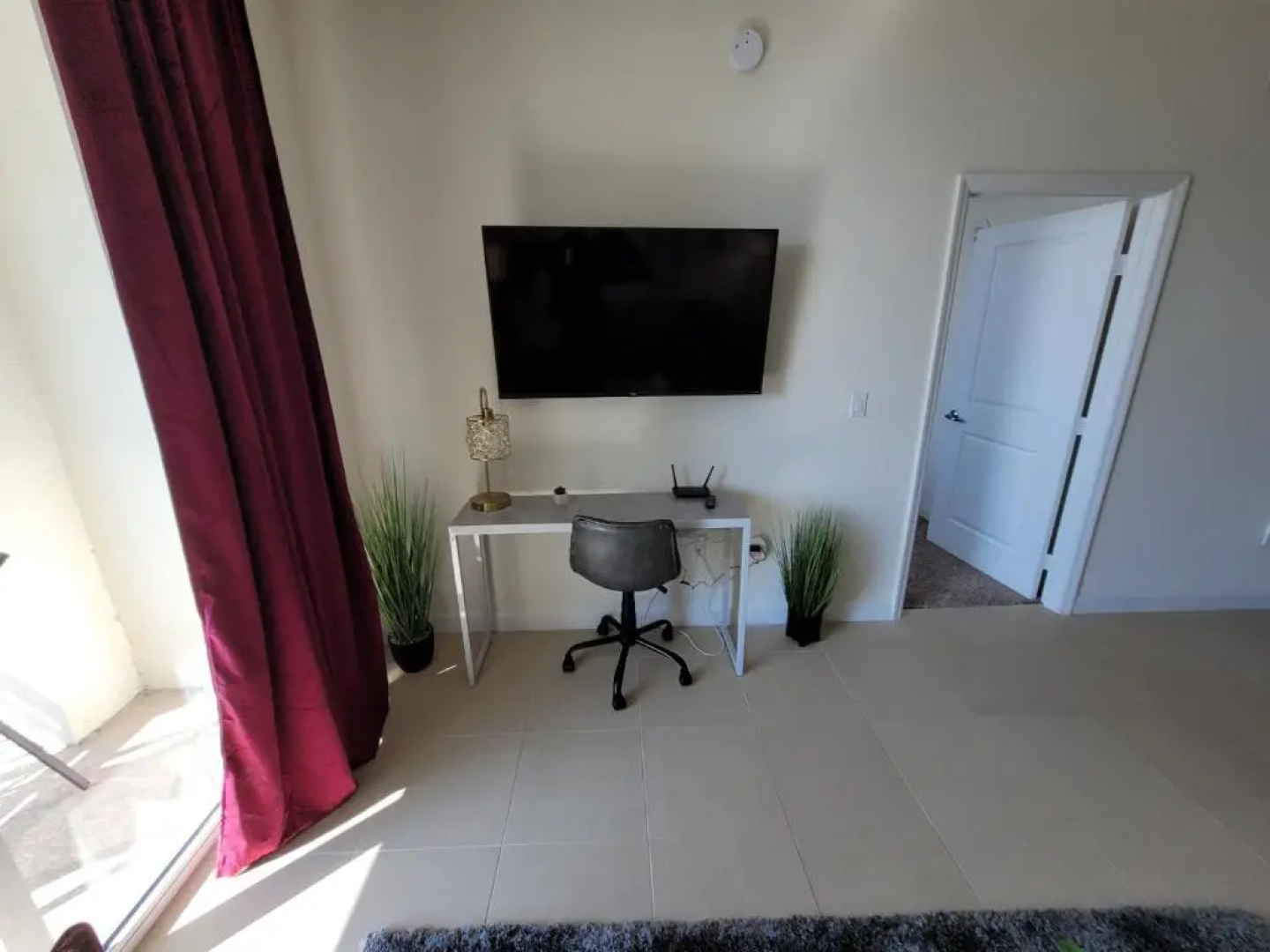 2br2bd, Downtown, Cal King