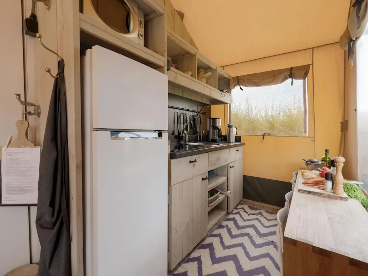 Cozy Tent Lodge in Pittem With Veranda,barbecue