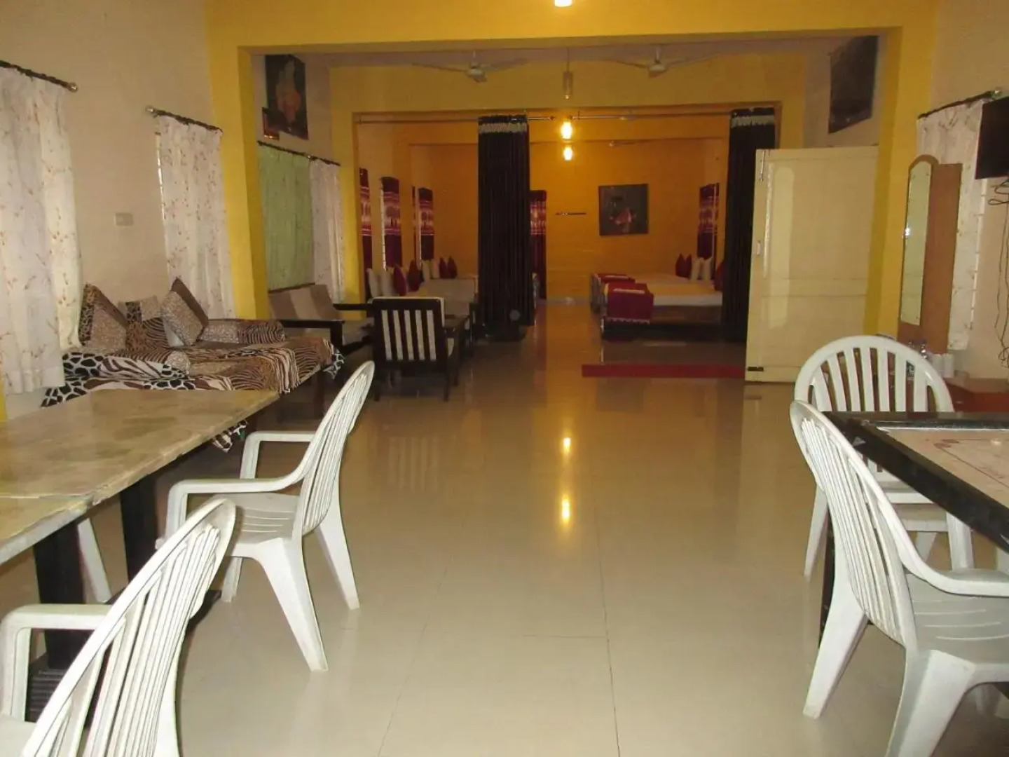 KSTDC Hotel Mayura Velapuri Belur