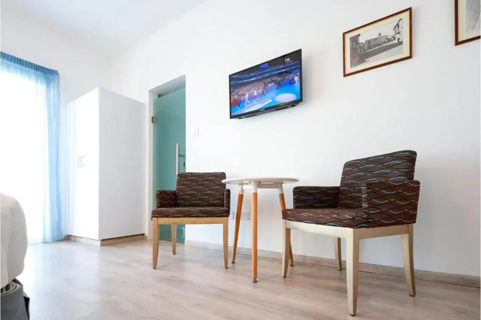 Mikes Kanarium City Hotel