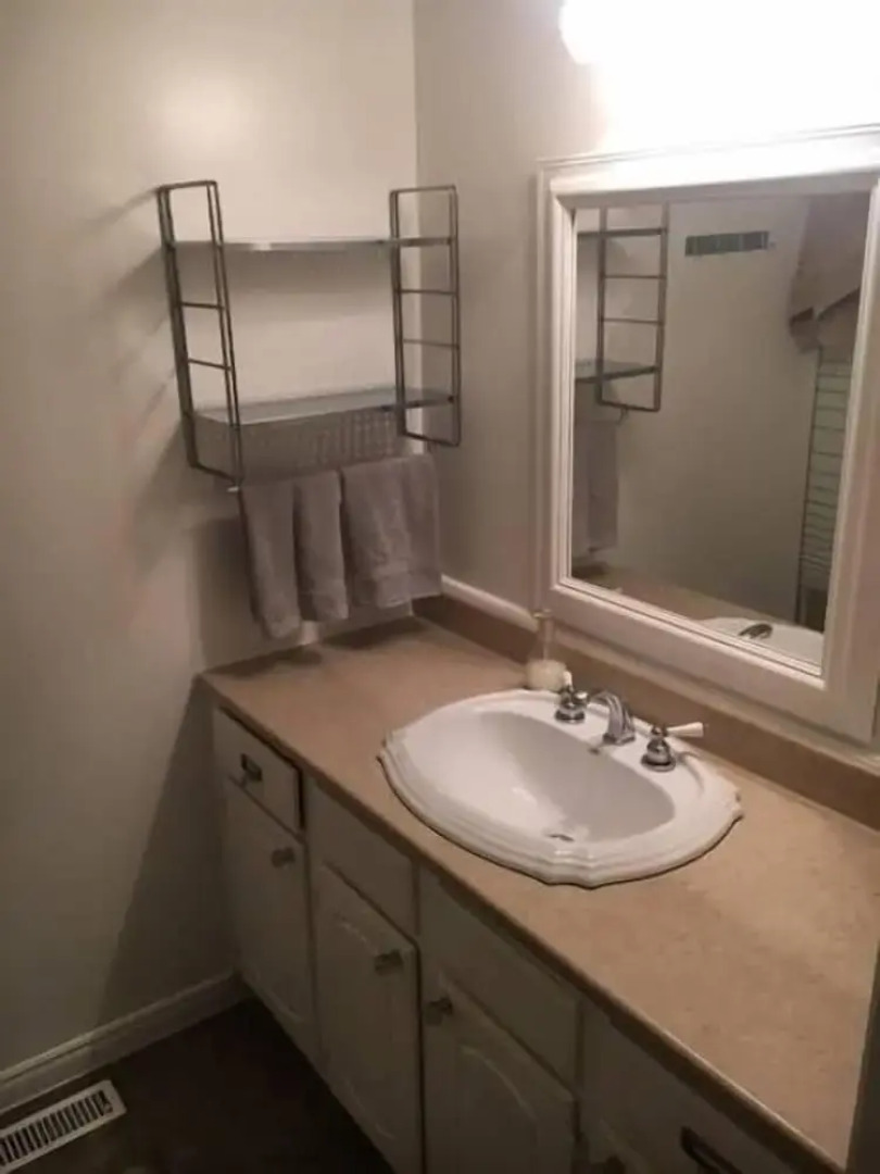 Very Large & Welcoming London Bungalow