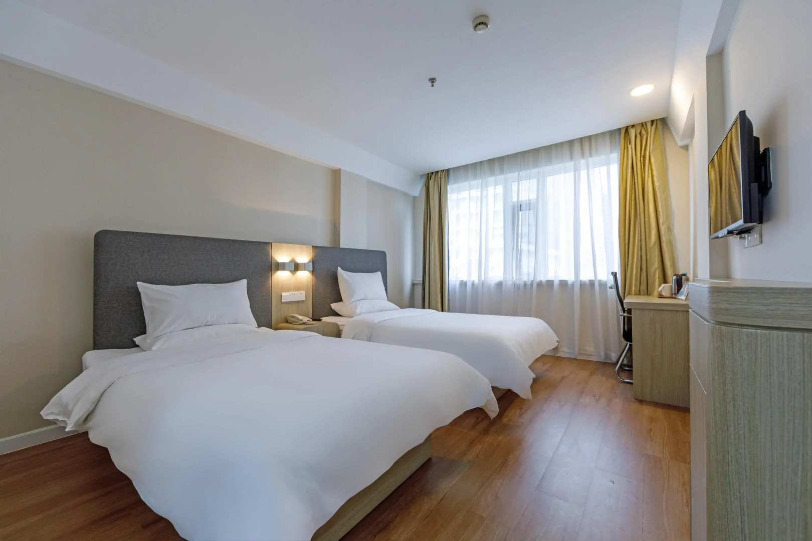 Hanting Hotel Shanghai Railway Station