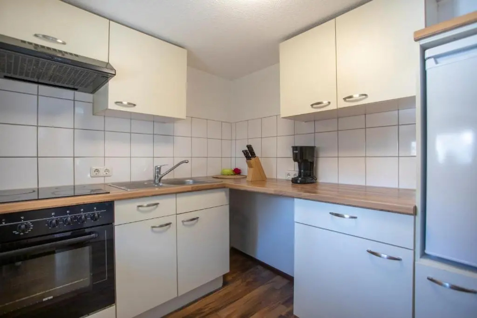 Hall City Deluxe Old Town Studio