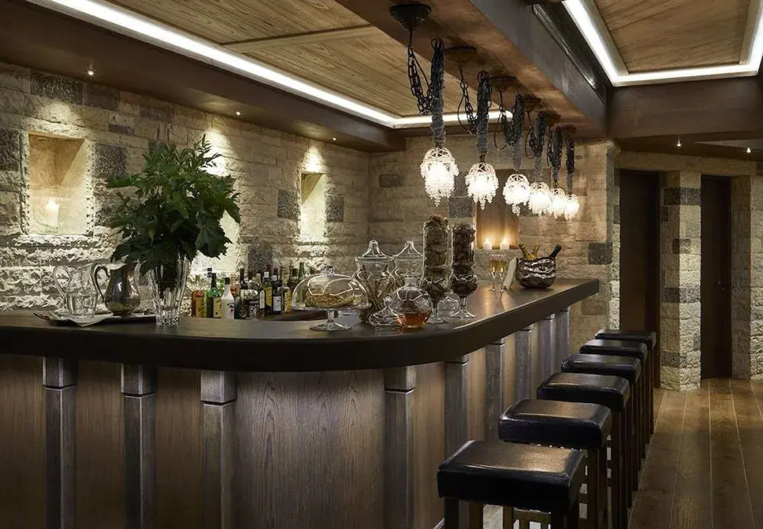 MounTrace Suites & Spa