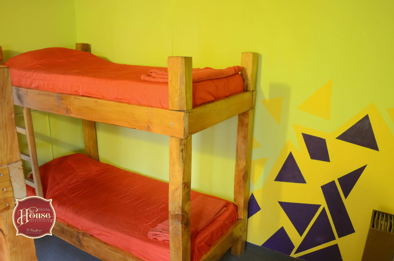 The House Hostel Resto & Bar Bariloche